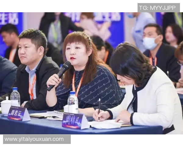 极限挑战与心灵探索：周敏的深度对话与运动人生之旅